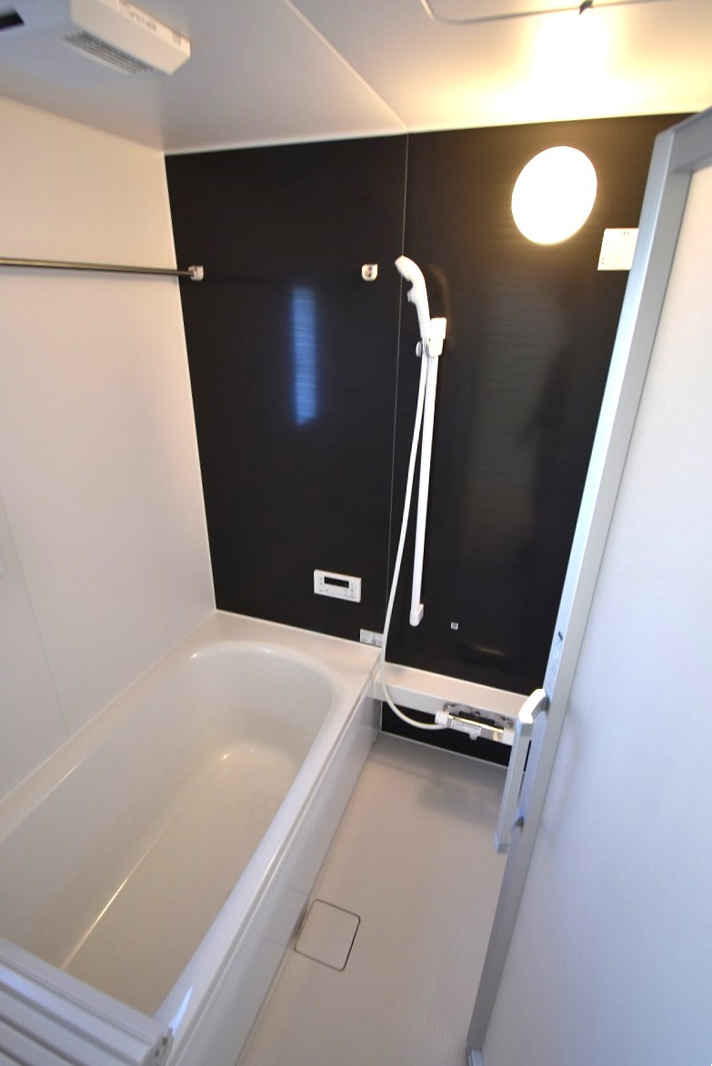 Cradlegarden　 常陸大宮市姥賀町　第3　3の浴室|ゆったりした1坪タイプシステムバスです。追い焚き機能付きで生活時間の違うご家族にもとても便利です！