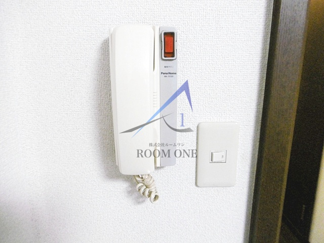 都立大テラスのセキュリティ|インターホンです。