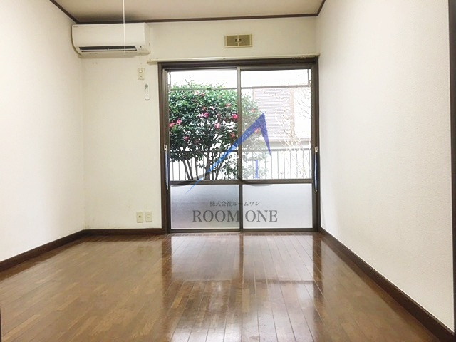 都立大テラスの居間・リビング|洋室のお部屋です。