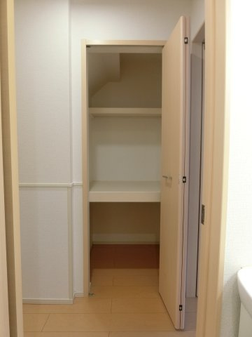 ブライト　スクエアⅢ　Ｃの収納|イメージ104号室の写真（反転あり）