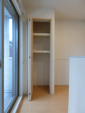 ブライト　スクエアⅢ　Ｃの収納|イメージ104号室の写真（反転あり）