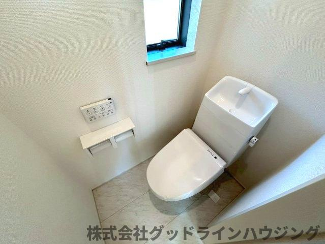三木市岩宮　全４-I棟のトイレ
