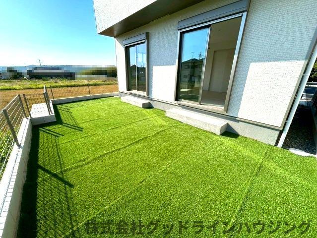 三木市岩宮　全４-I棟の庭