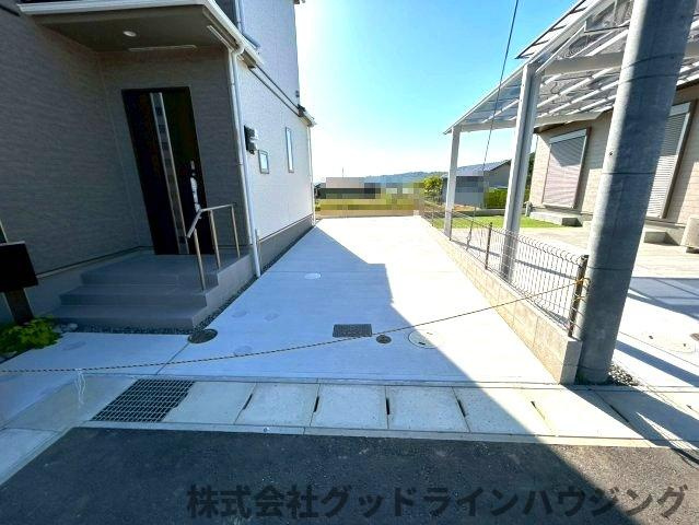 三木市岩宮　全４-I棟の駐車場