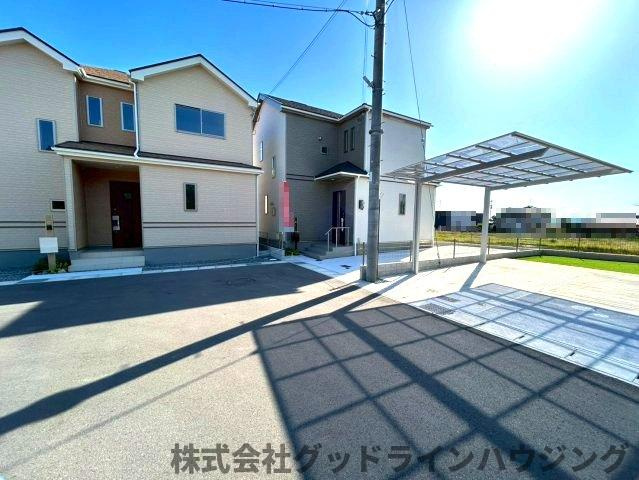 三木市岩宮　全４-I棟の前面道路含む現地写真