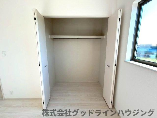 三木市岩宮　全４-I棟の収納