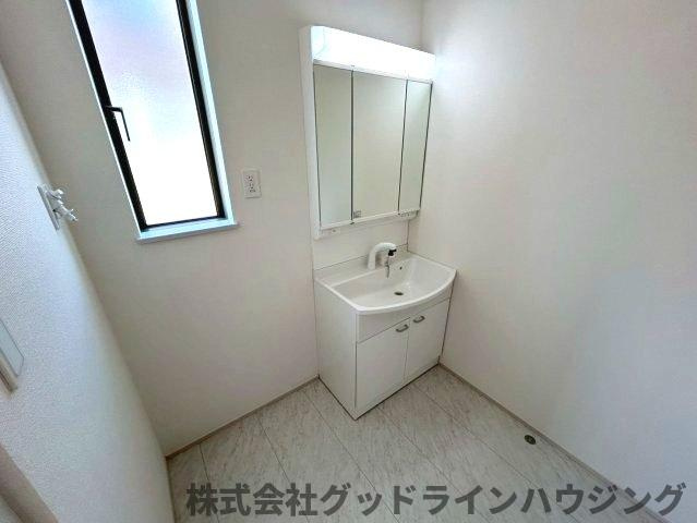 三木市岩宮　全４-I棟の脱衣所