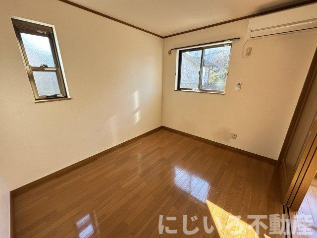 ドエル四季壱番館の居間・リビング