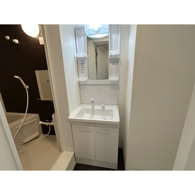 ＭＱｕａｒｔｏ久喜Ⅳの独立洗面台|同施工参考写真となります