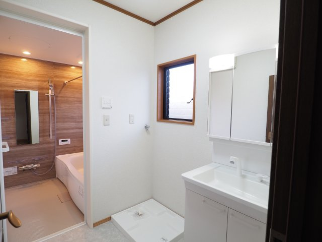 【独立洗面台】 | 中古戸建　上鳥渡字山王 | ★内覧予約で新米2kg★