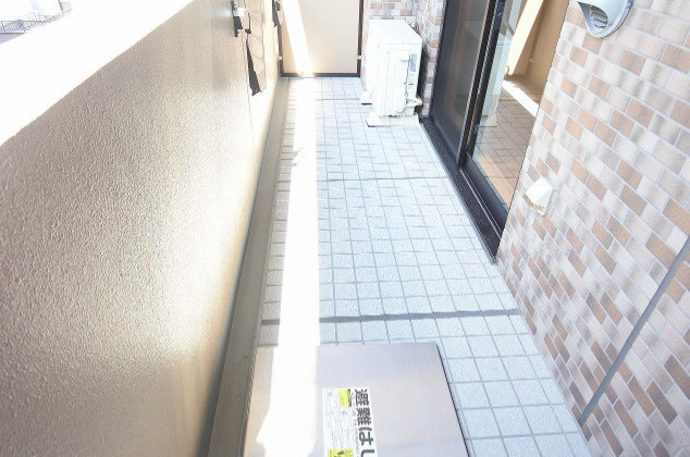 リーガル南久宝寺　９０２のバルコニー