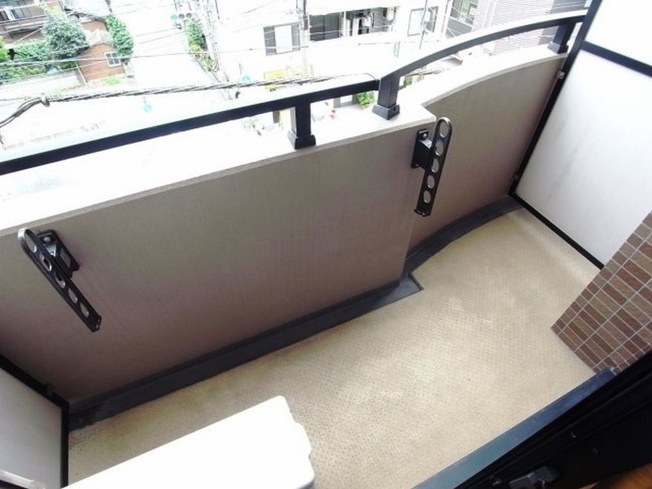 【バルコニー】 | プレール・ドゥーク目白アベニュー　※1/31退去 | お洗濯も干せるバルコニー付きです(^^)/　※別部屋参考画像