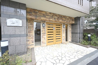 【エントランス】 | プレール・ドゥーク目白アベニュー　※1/31退去 | 毎日通るエントランスはこのようになっています