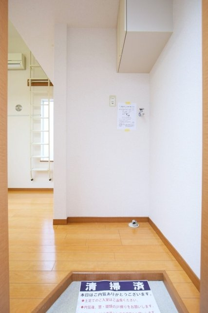 新宿区高田馬場３丁目のアパートの玄関|フローリング☆（同一仕様写真）