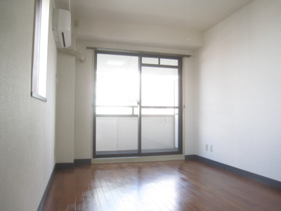 【洋室】 | 三芳ビル