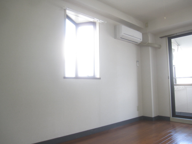 【洋室】 | 三芳ビル