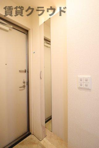 グレイス若草の玄関|収納もある玄関です