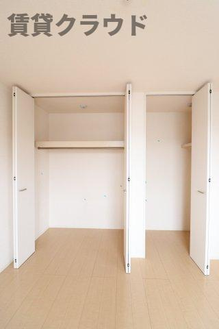 グレイス若草の収納|洋服はもちろん、その他の荷物も収納可能♪