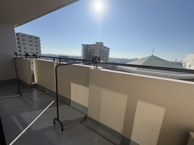 西宮市甲東園３丁目のマンションのバルコニー