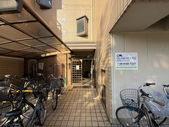 【エントランス】 | パークサイド成育