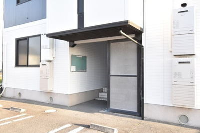 【エントランス】 | サニーコーポ C棟 | エントランス