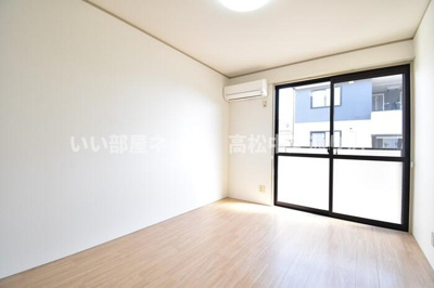 【洋室】 | サニーコーポ C棟 | 南東洋室６帖