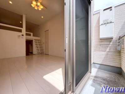 【バルコニー】 | エデン | 広々としたバルコニーです