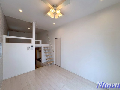 【内装】 | エデン | 過ごしやすい室内です