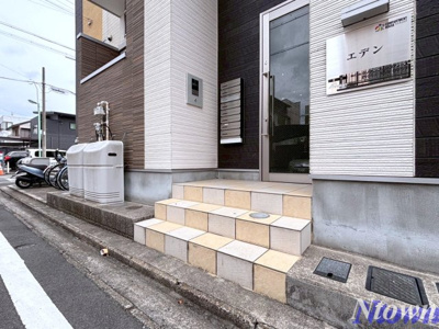 【エントランス】 | エデン | 毎日通るエントランスはこのようになっています