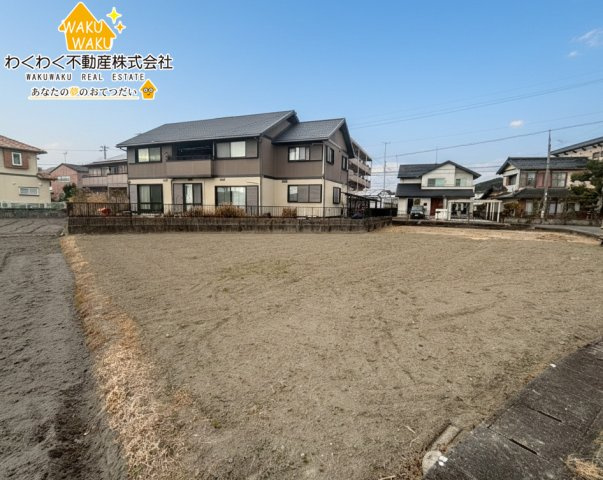 売地の前面道路含む現地写真|※造成工事前（2026年1月中旬撮影）
2月より造成工事開始、3月引渡予定