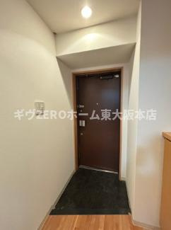 レジデンス本町の玄関