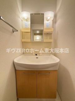 レジデンス本町の洗面所