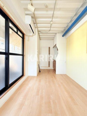 SERENiTE-04の居間・リビング