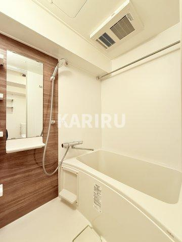 SERENiTE-04の浴室