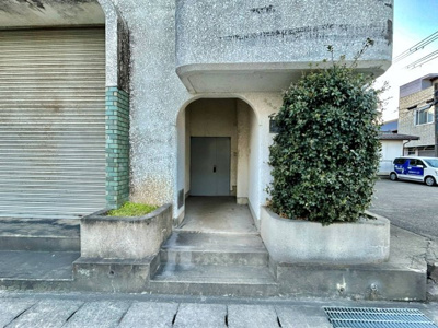 【エントランス】 | 和泉屋ビル