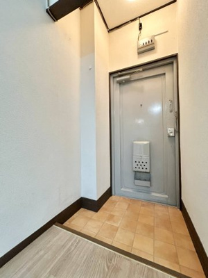 【玄関】 | 和泉屋ビル