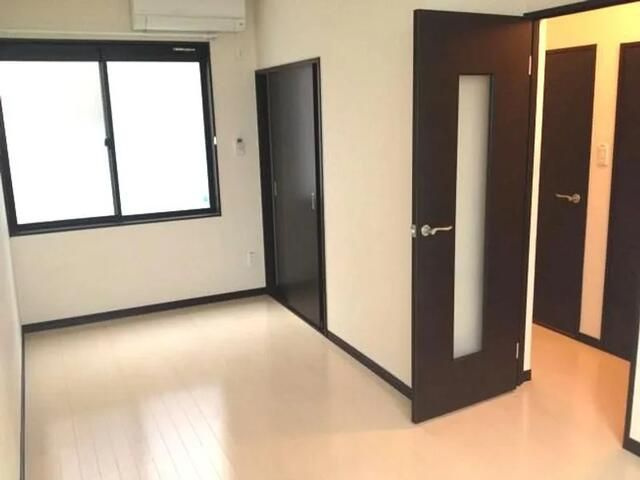 レオネクストメーシア公園台Ⅱの居間・リビング