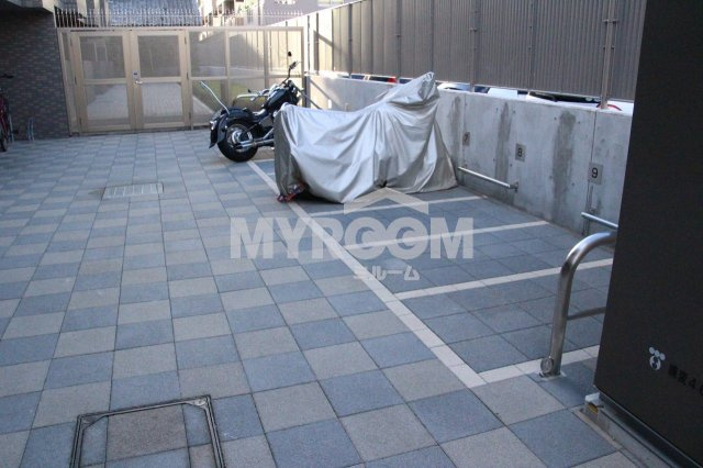 ルーブル練馬沼袋の駐車場|バイク駐車場