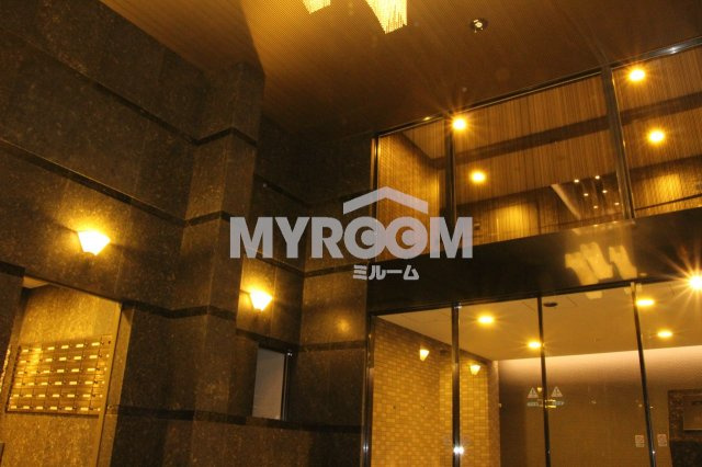 ルーブル練馬沼袋のエントランス