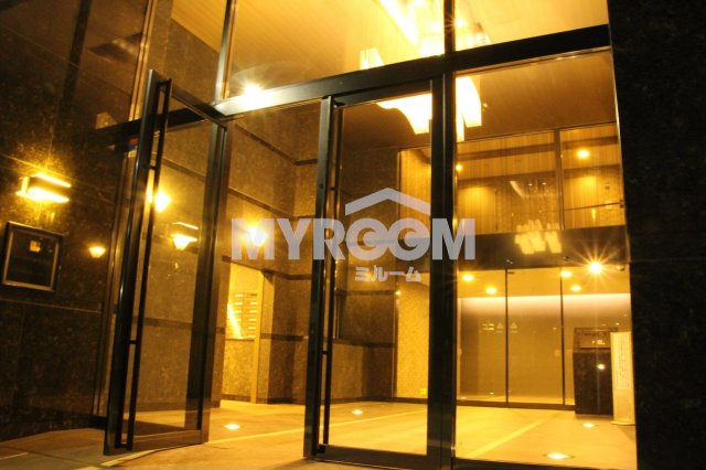 ルーブル練馬沼袋のエントランス