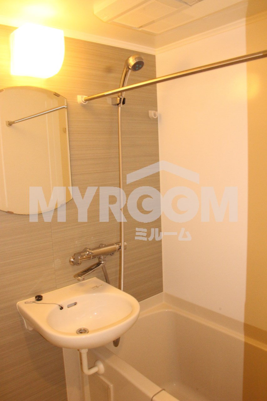 ルーブル練馬沼袋の浴室|バストイレ別★