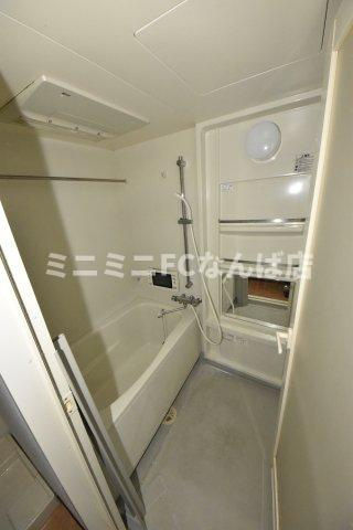 フレンシアノイエ難波南の浴室