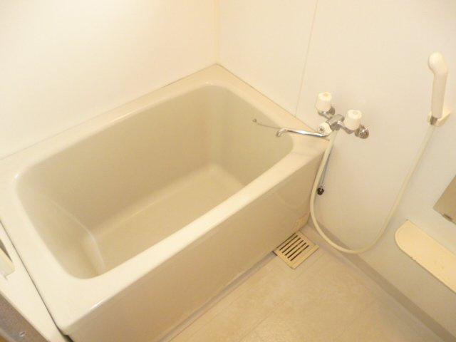 グランディユーの浴室