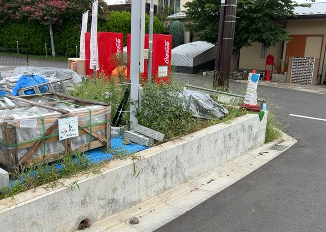 【庭】 | 家族でのBBQを行うのであれば3坪程度の広さがあればよいでしょう。ガーデニングや家庭菜園を楽しむ際は、手入れが行き届く範囲にすると安心です。また、庭のある方角や接道が気になる方は事前に確認しましょう。