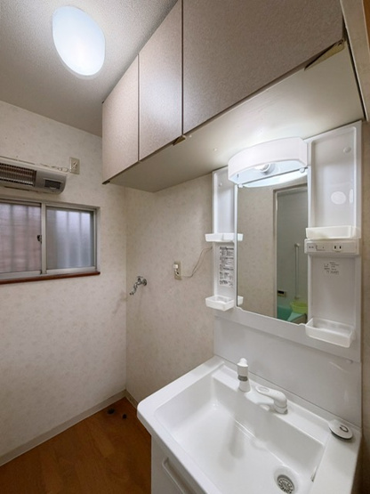 【洗面所】 | 大和高田市田井新町　中古戸建 | 洗面室(^^)/