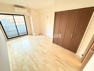 【居間・リビング】 | リヴィエール北梅田