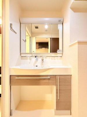 【洗面所】 | リヴィエール北梅田