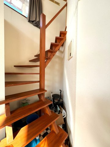 伯耆町小林　中古別荘（アイノピア別荘）のその他|階段
