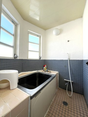 伯耆町小林　中古別荘（アイノピア別荘）の浴室