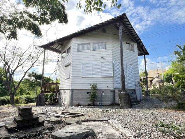 伯耆町小林　中古別荘（アイノピア別荘）の外観|後方からの外観